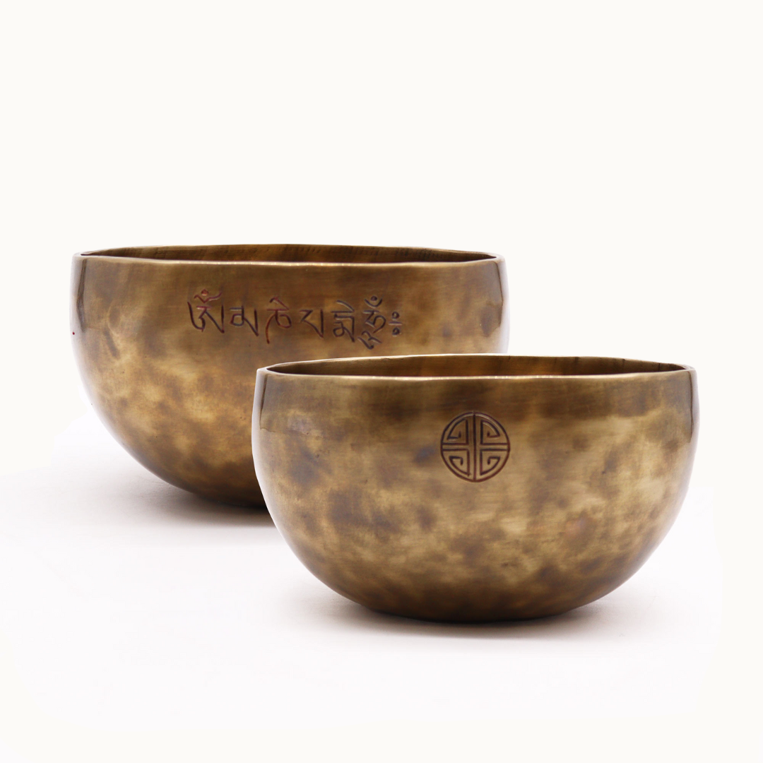 Large Nepalese Moon Bowl 17cm | Premium Singing Bowls – Lotus Zen Incense