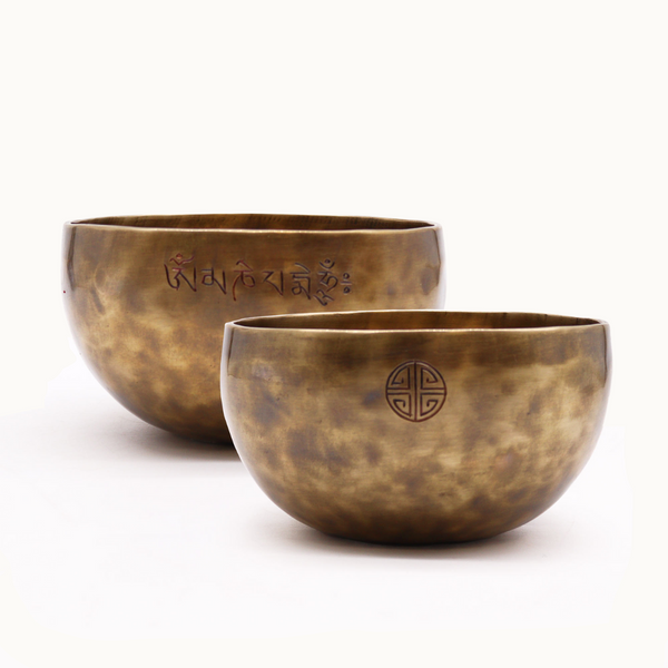 Large Nepalese Moon Bowl 17cm | Premium Singing Bowls